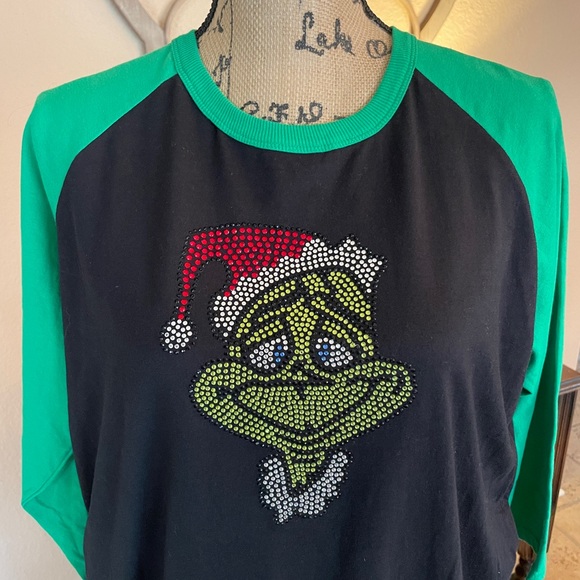 B.O.B. The Grinch Sparkly Christmas Tee - Picture 7 of 11